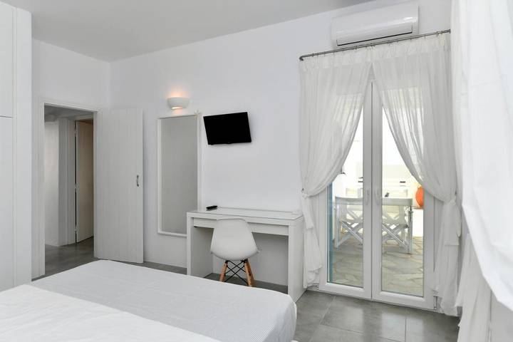 Maison d’hôte pour 2 personnes, avec jardin dans Paros - 2