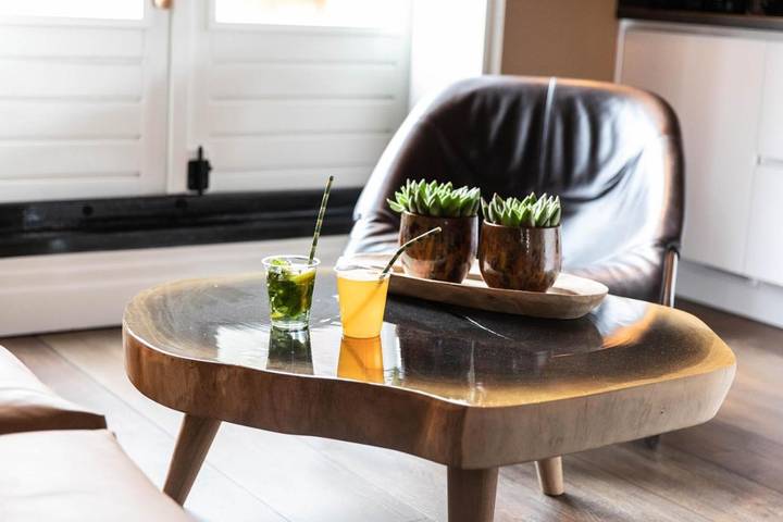 Bateau pour 2 personnes, avec piscine et vue ainsi que terrasse et sauna dans Groningue - 2