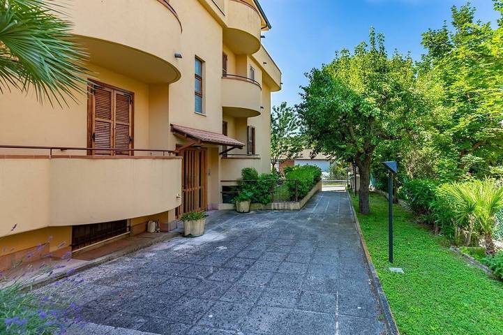 Agriturismo per 5 persone, con balcone in Riviera del Conero