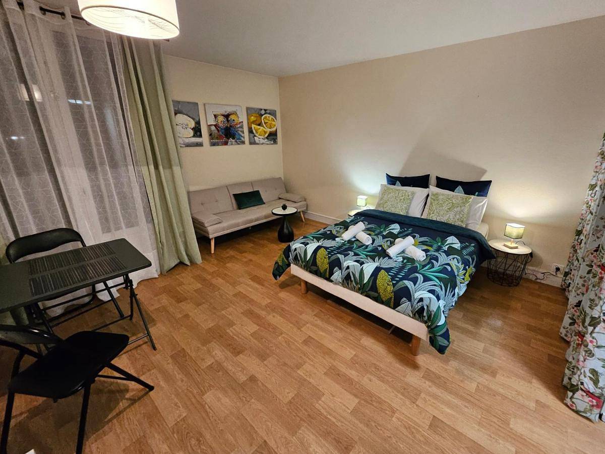 Appartement entier, One-Bedroom Apartment in Vendôme, Vallée de la Loire