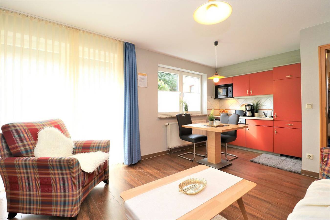 Apartamento entero, Ferienwohnung in zentraler Lage nur wenige Schritte bis zum Strand in Wustrow, Fischland