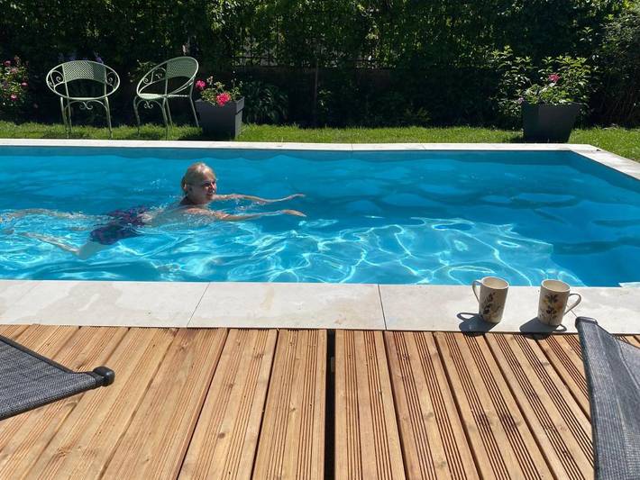 Location de vacances pour 2 personnes, avec Terrasse ainsi que Jardin et Piscine à Rochesson - 3