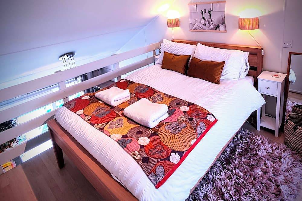 Cozy Loft Boat View - Brighton Marina in Brighton Marina, Brighton