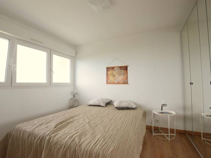 Appartement entier, Appartement avec piscine et parking à Évian-les-Bains in Évian-les-Bains, Région de Thonon-les-Bains