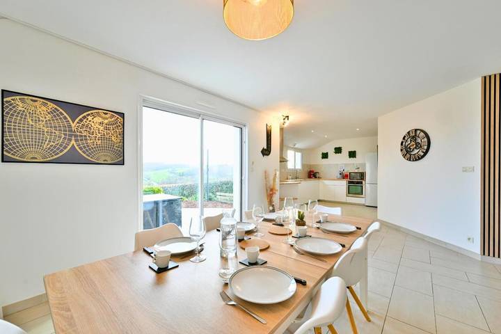 Location de vacances pour 10 personnes, avec jardin et vue à La Flocellière - 4