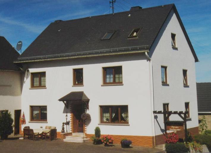 BnB für 4 Personen, mit Terrasse und Garten, mit Haustier in der Eifel