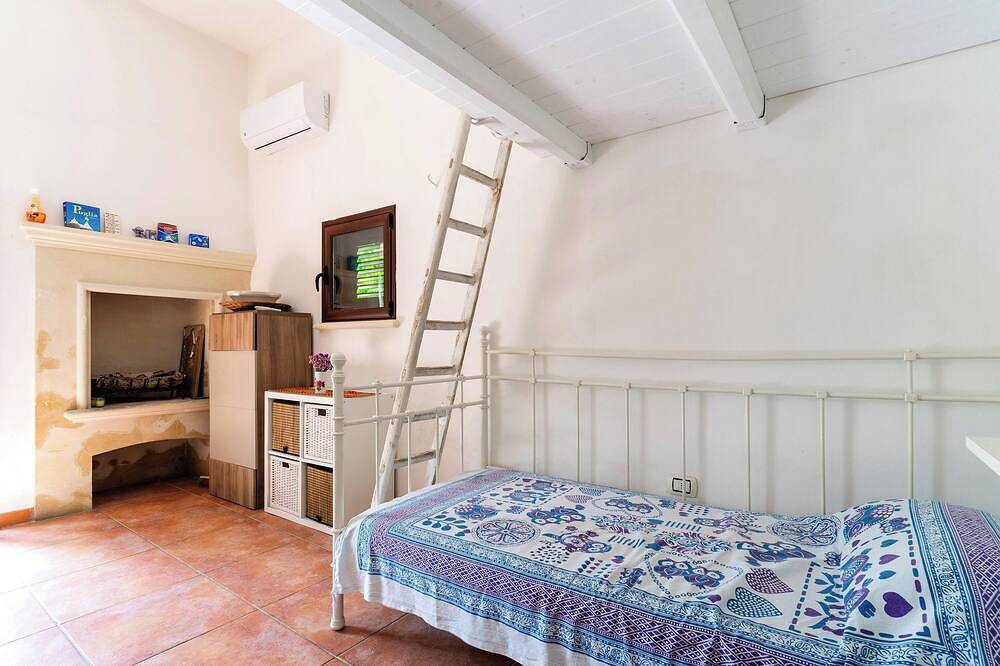 Casina Litta by Barbarhouse in Cutrofiano, Provincia di Lecce