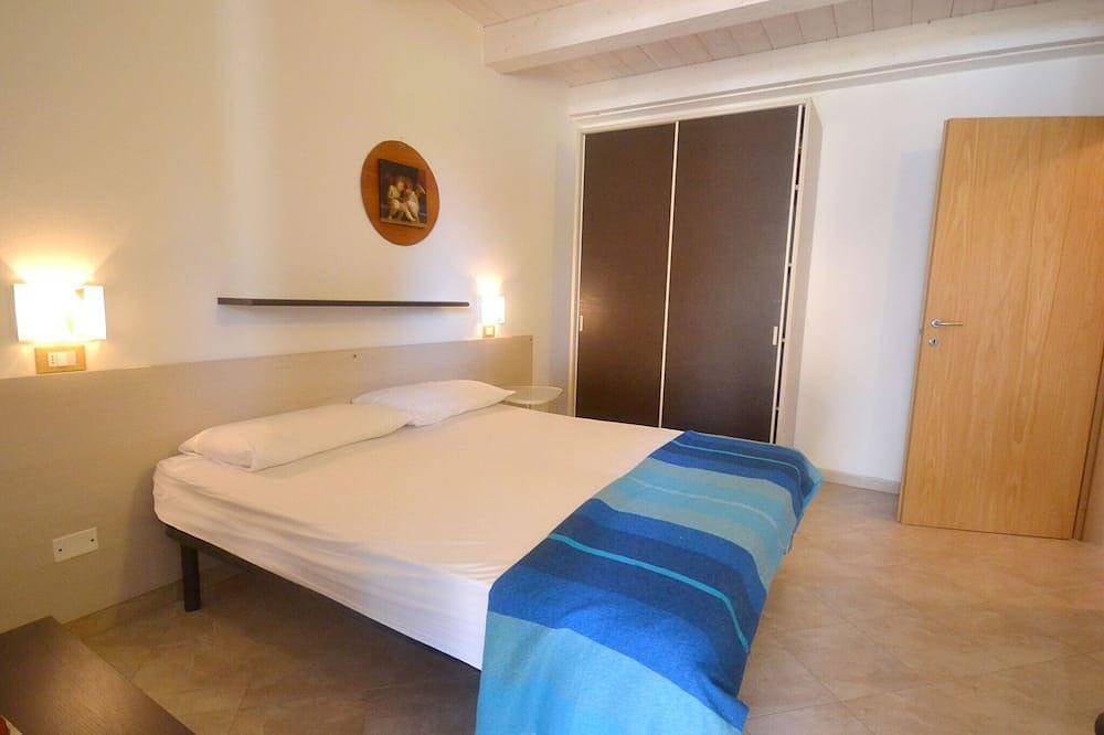 Repräsentative Neubauvilla mit zwei Bädern und Garten in Comacchio, Ferrara Provinz