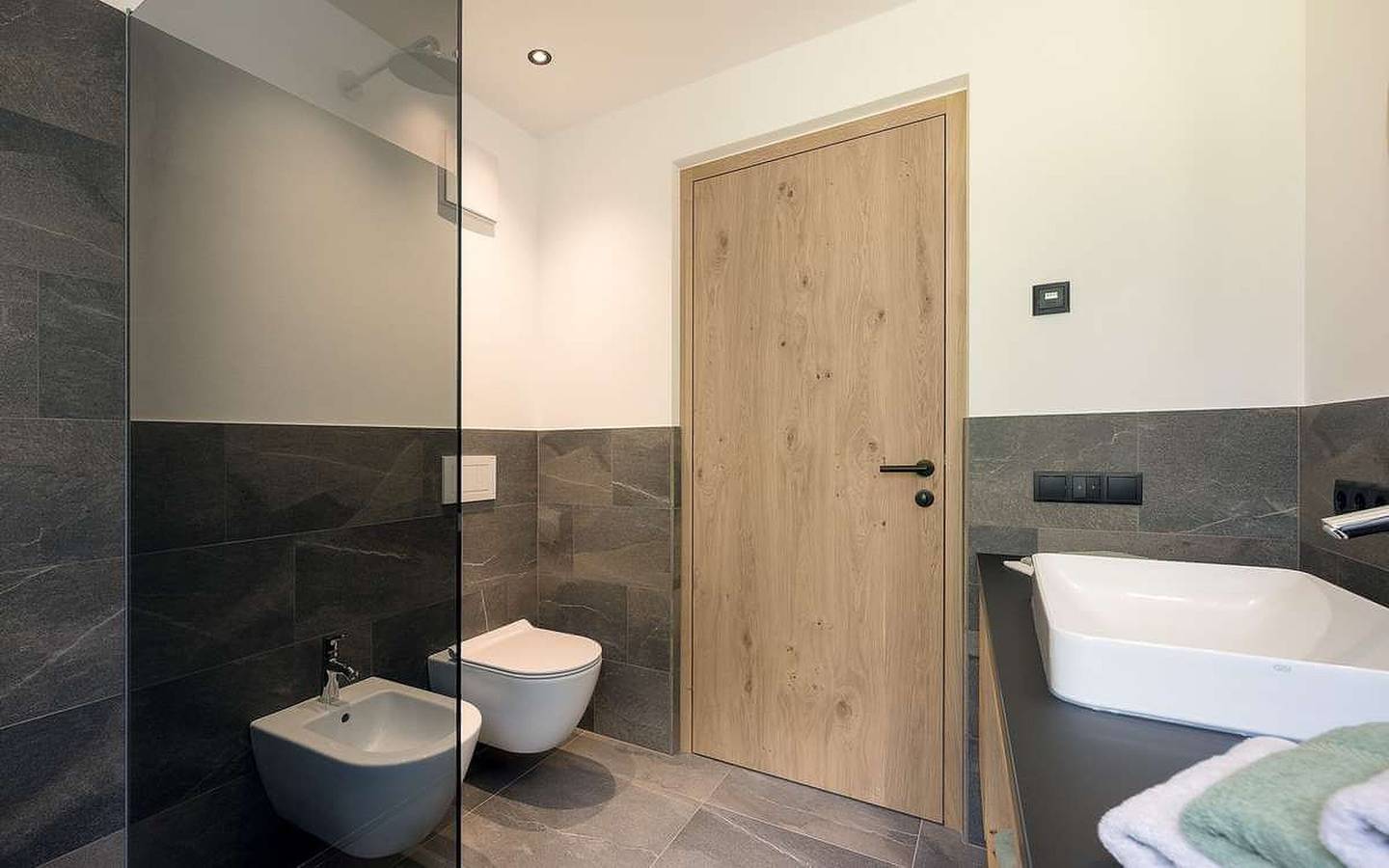 Ganze Wohnung, Ferienwohnung "Tschitthof Gill" mit Bergblick, privater Terrasse und Wlan in Hafling Oberdorf, Hafling