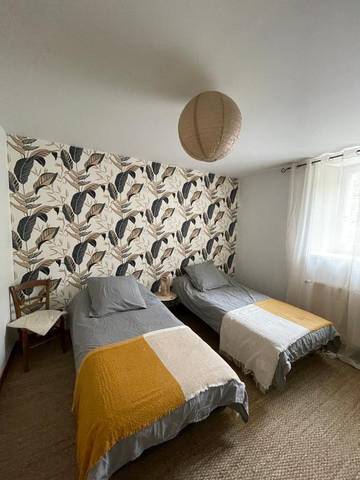 Location de vacances pour 7 personnes, avec jardin, animaux acceptés à Saint-Flour