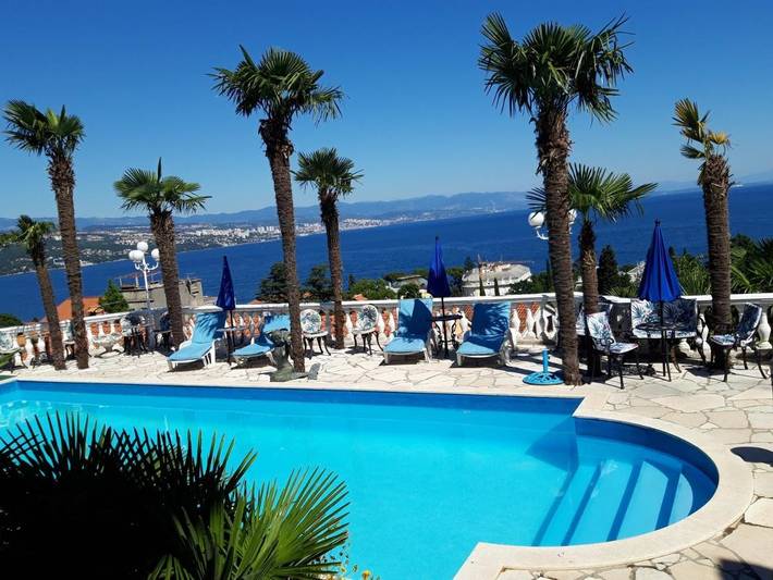 Ferienwohnung für 8 Personen, mit Pool und Ausblick sowie Garten - 1