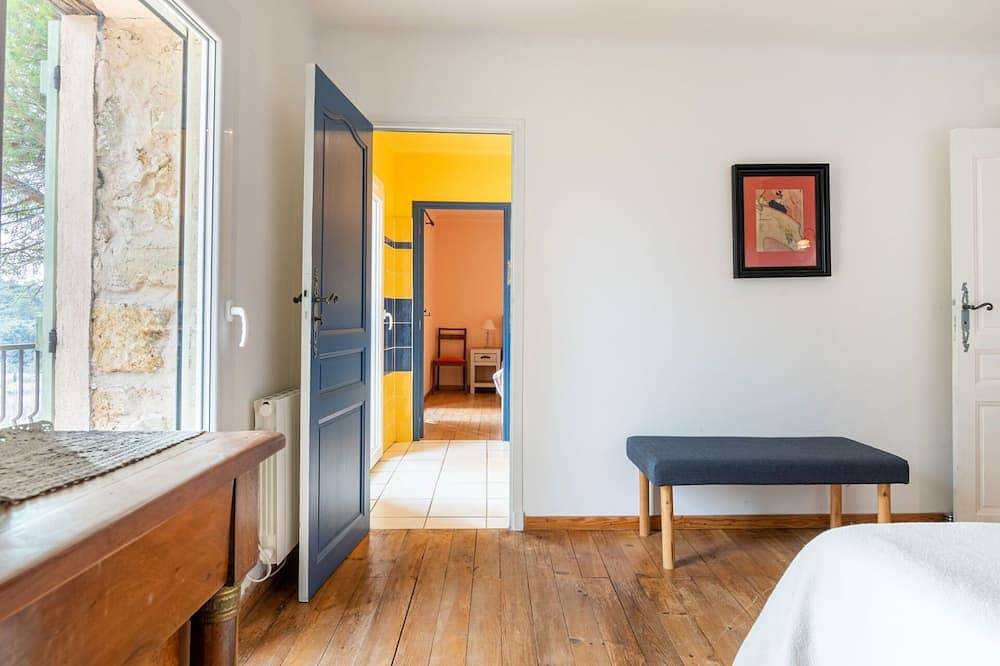 Casa de vacaciones privada con piscina privada, Wifi, terraza, mascotas permitida, aparcamiento in Tourtour, Region de Draguignan