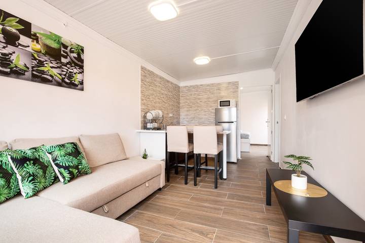 Hel lejlighed, Holiday Apartment Dayely with Terrace and Wi-Fi in Tamaragua, La Oliva