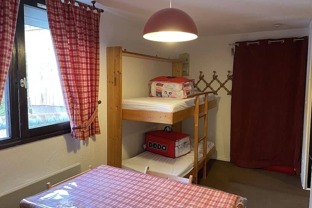 Appartement entier, Studio 4 personnes Le Pleynet/Les 7 Laux pied des pistes (120kms de pistes) in La Ferrière, Le Pleynet Les Sept Laux