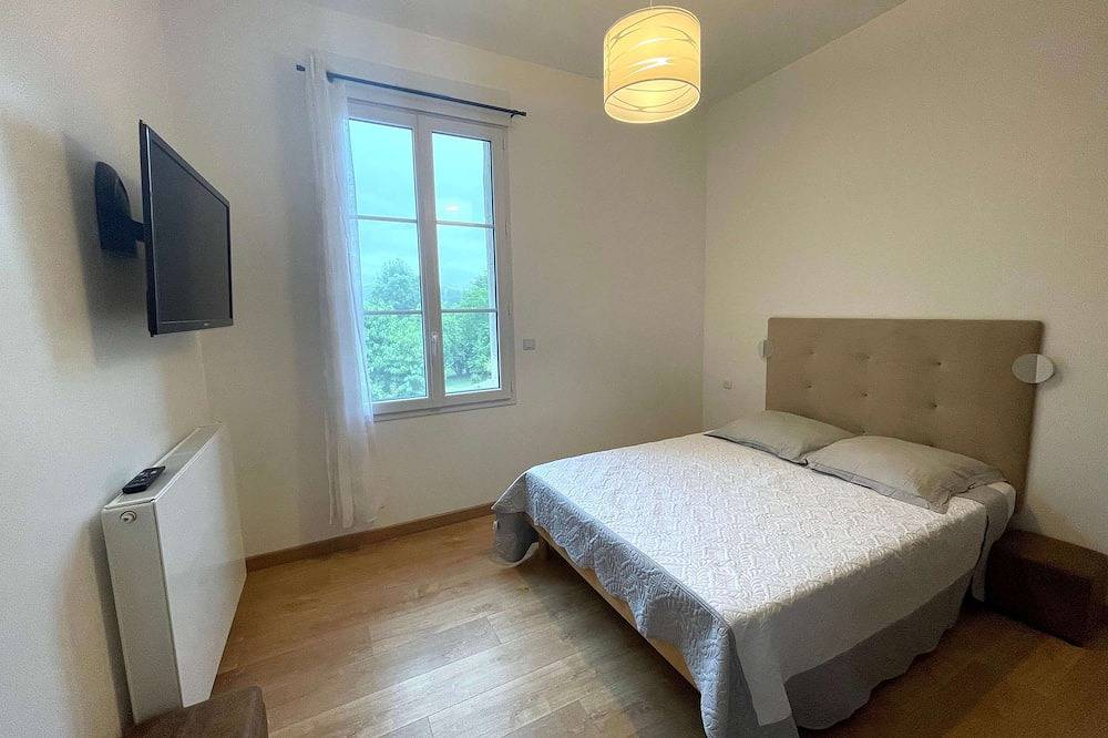 Guest house, 6 adults and 3 children maximum in La Sauve, Bordeaux en omgeving