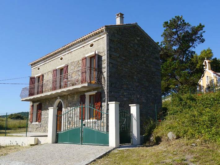 Location de vacances pour 6 personnes, avec jardin, animaux acceptés à Ventiseri - 2