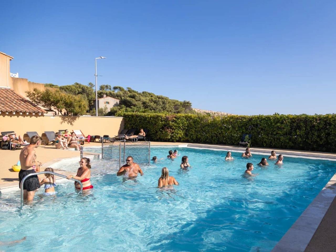 Camping 3 étoiles - Piscine  - ccafeic in Martigues, Istres region