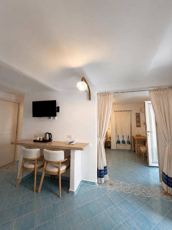 Hôtel pour 2 personnes, avec jardin à Ponza - 3