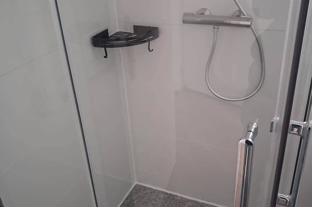 Apartamento entero, Charming T2 garden refurbished ideally located in Guilers, close to Brest in Guilers, Región de Brest