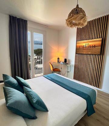 Hôtel pour 2 personnes, avec piscine et jardin à Pietrosella