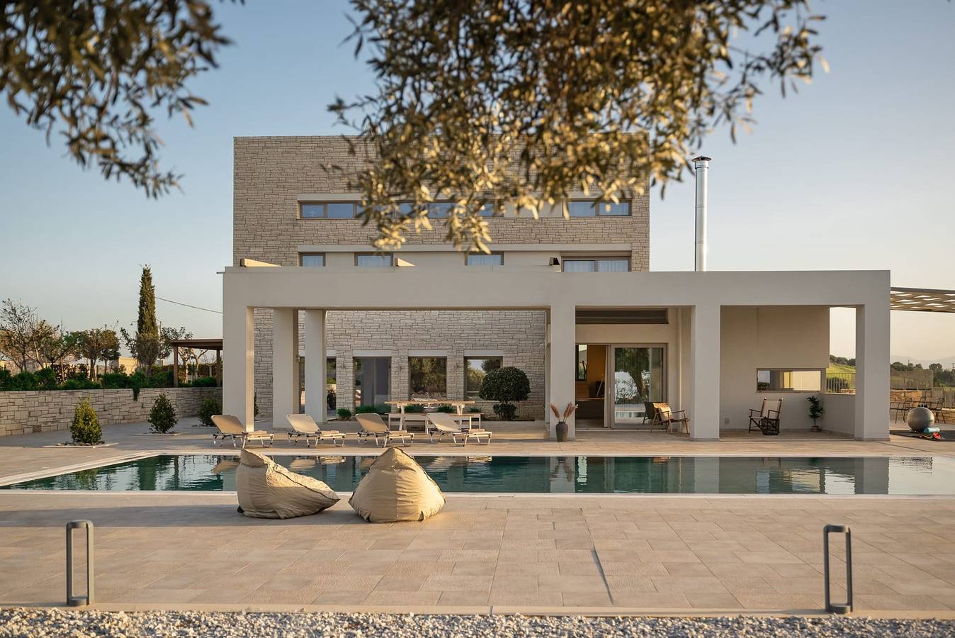Dazzling Heraklion Villa | Villa Elrond | 5 Bedrooms | Spacious Furnished Sun Terrace | Private Outdoor Swimming Pool | Shaded Terrace with Outdoor Dining Area | Bbq Facilities | Private Garden | Foinikiá in Iraklio-Heraklio region