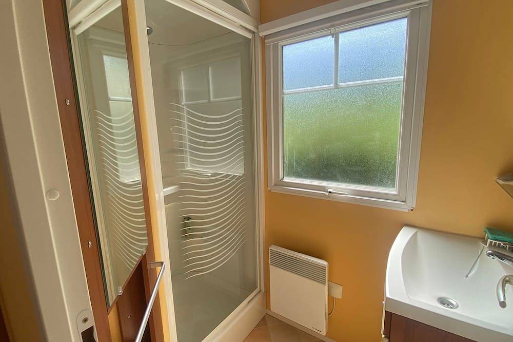 Mobile homes for 2 to 6 people from 315€ per week! in Allevard, Isère
