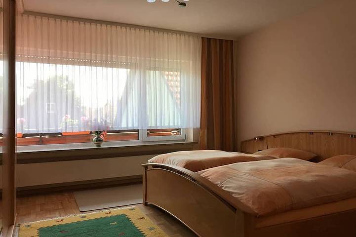 Ganze Wohnung, Freistehendes Ferienhaus mit Südbalkon in Marktrodach, Landkreis Kronach