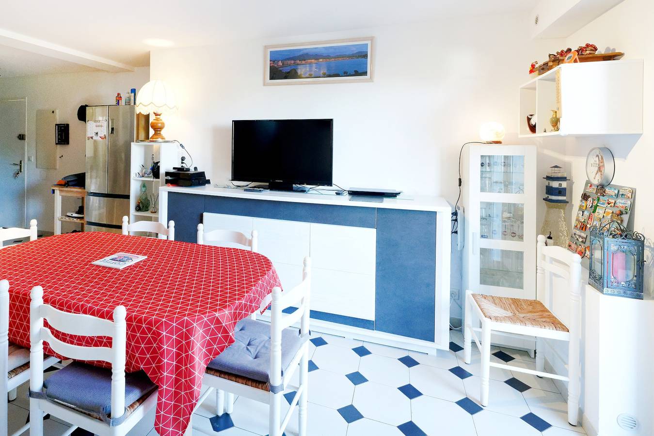 Appartement entier, Appartement "Urrugne" avec vue sur les montagnes, terrasse privée et Wi-Fi in Urrugne, Région de Bayonne