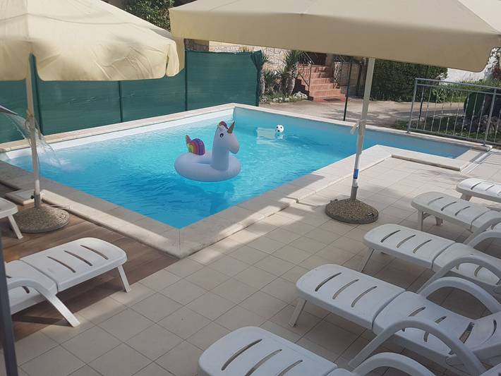 Ferienhaus für 8 Personen, mit Pool