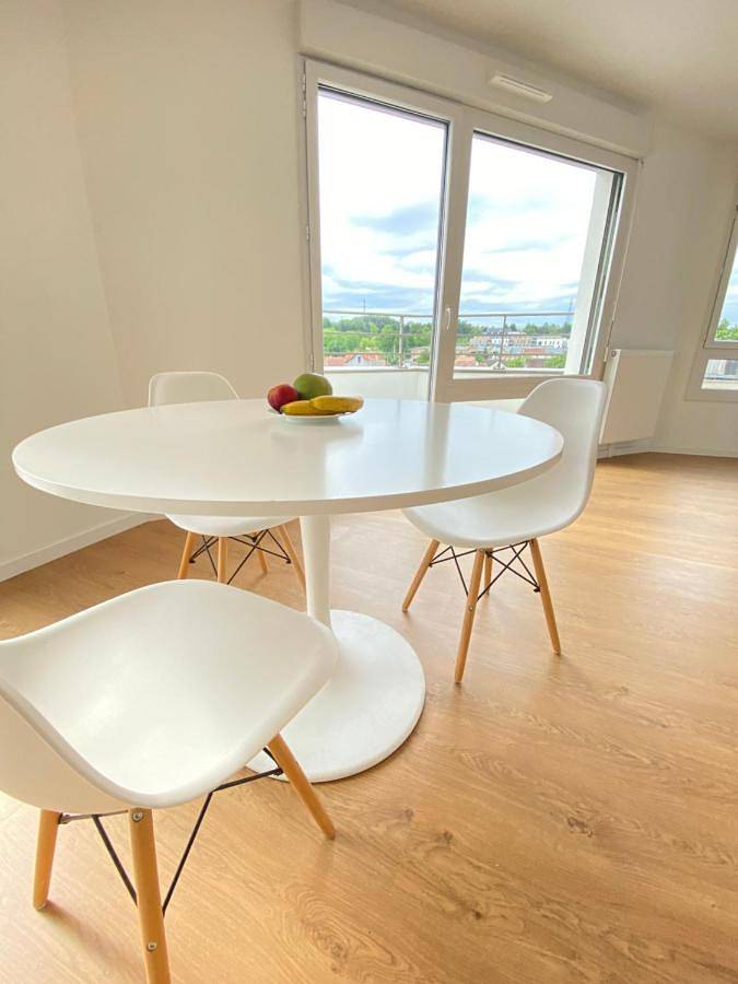 Chambre d’hôte pour 2 personnes, avec balcon et vue