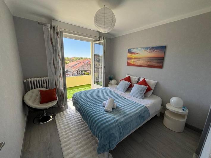 Appartement de vacances pour 7 personnes, avec vue et jardin
