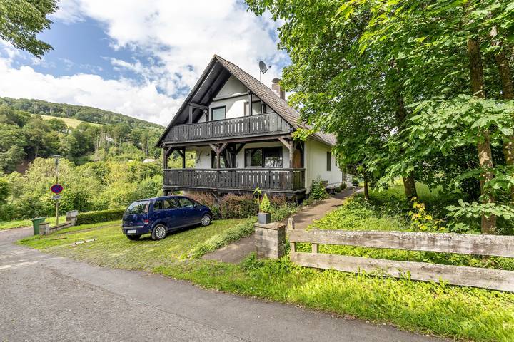 Ferienwohnung für 4 Personen, mit Balkon im Waldecker Land