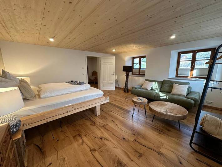 Ferienwohnung für 6 Personen, mit Seeblick und Ausblick sowie Terrasse am Weißensee