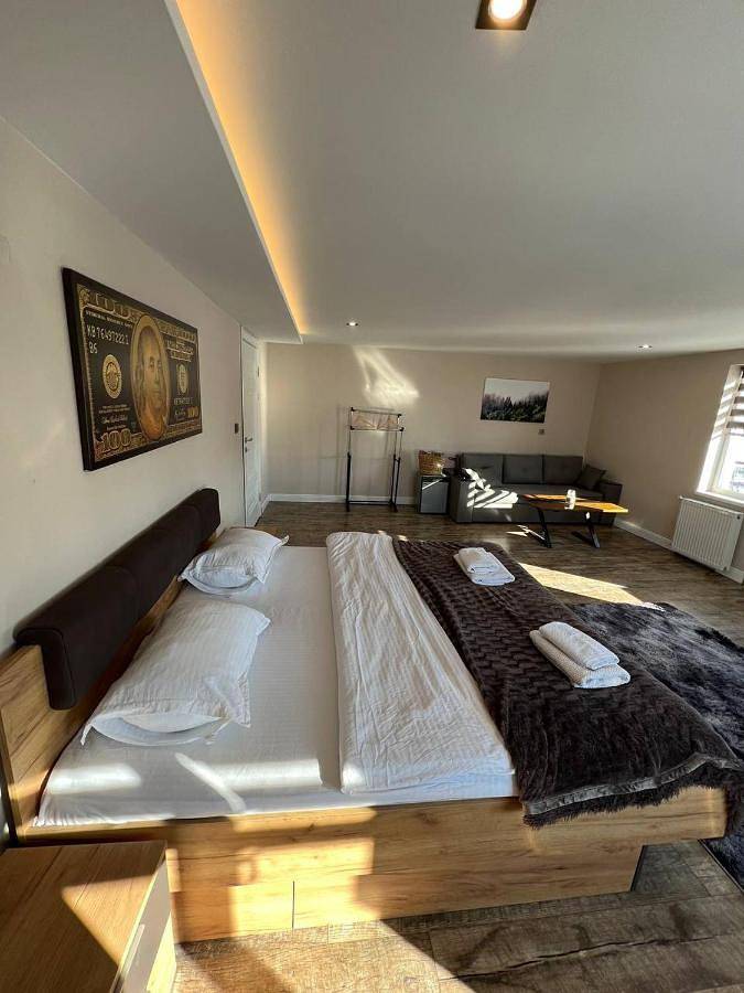 Lodge für 6 Personen, mit Garten und Pool sowie Ausblick, mit Haustier in der Ukraine