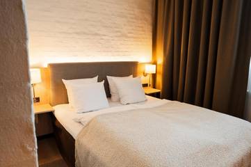 Hôtel pour 2 personnes, avec jacuzzi et jardin ainsi que piscine et sauna à Aalborg