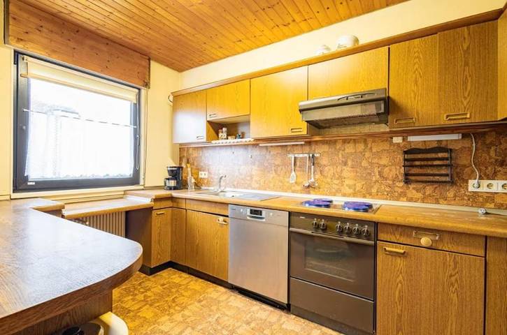 Ferienwohnung für 5 Personen, mit Balkon und Whirlpool sowie Terrasse und Pool in Bremer Freimarkt - 4