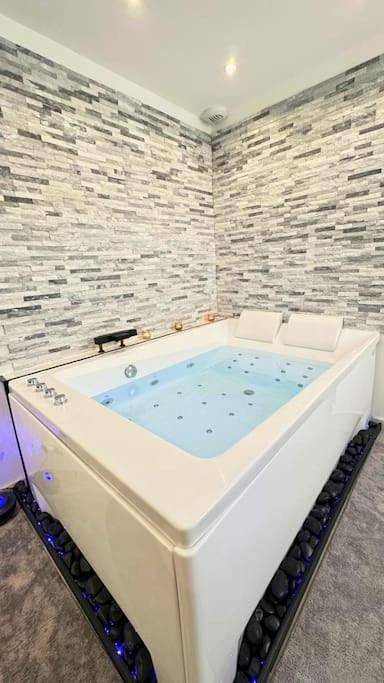 Gîte pour 2 personnes à Saintry-sur-Seine - 2