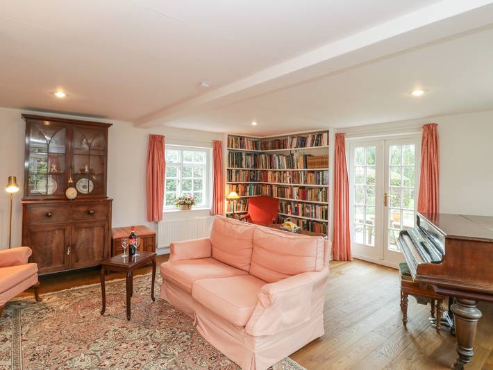 Gîte pour 7 personnes avec jardin in Wiltshire