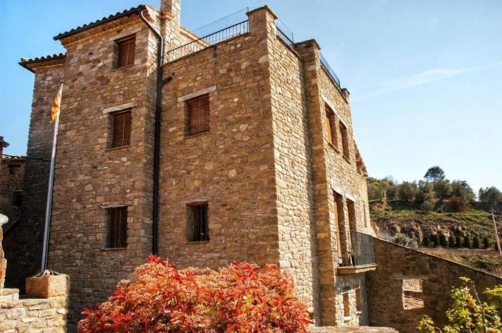 Casa rural para 12 personas, con Balcón además de Terraza y Vistas en Noguera