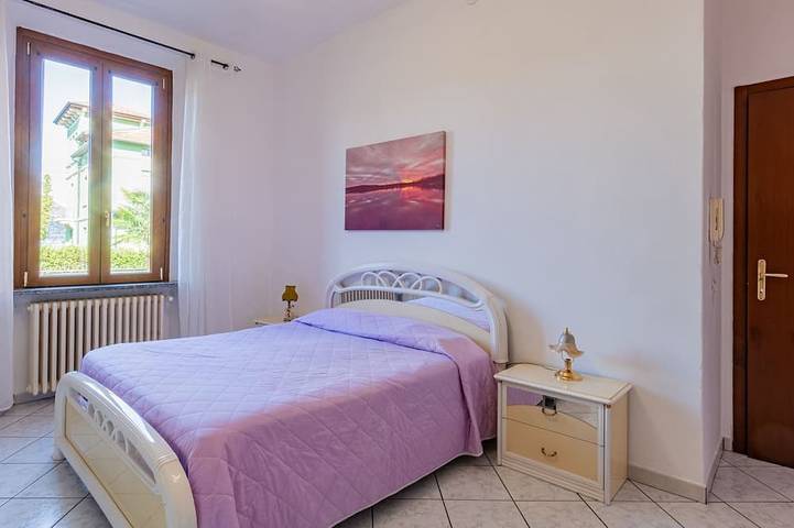 Ferienhaus für 8 Personen, mit Balkon in Porto Ceresio - 4