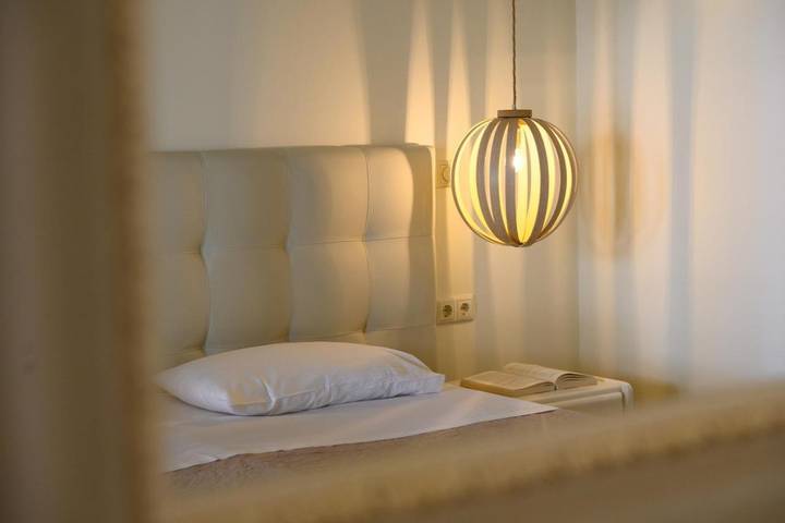 Ferienwohnung für 4 Personen, mit Balkon und Ausblick sowie Pool - 1