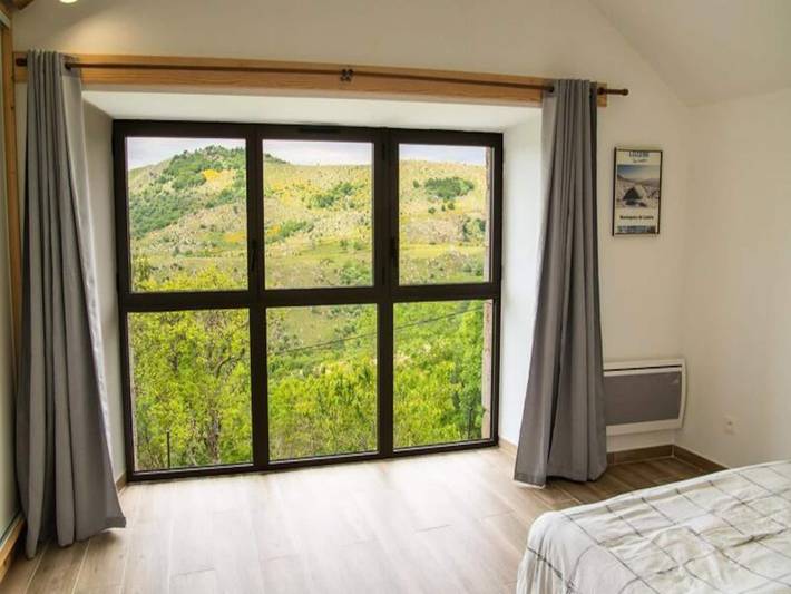 Gîte pour 6 personnes, avec terrasse à Le Pont-de-Montvert - 3