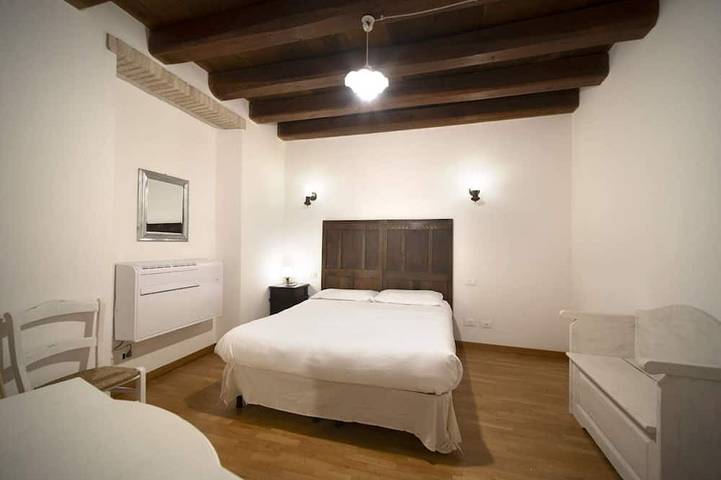 Ganze Wohnung, Schöne Wohnung für 4 neben dem Dom im Castello Viertel in Castello (Cagliari), Cagliari