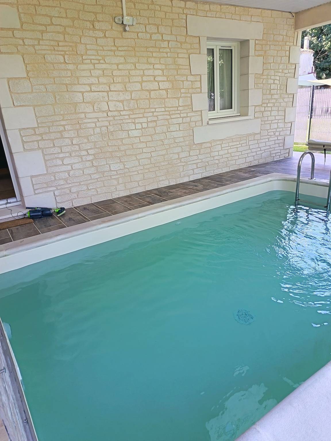 Maison de vacances « La Casa Andréa » avec piscine privée, Wi-Fi et climatisation in Villars-en-Pons, Région de Saintes