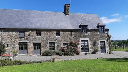 Gîte pour 5 personnes, avec jardin et terrasse à Montaigu-les-Bois
