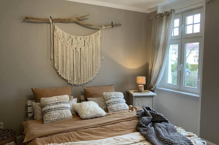 Entire apartment, Beautiful old building apartment in a top location 10 minutes to town in the residential area in Biederitz, Elbe-Börde-Heide