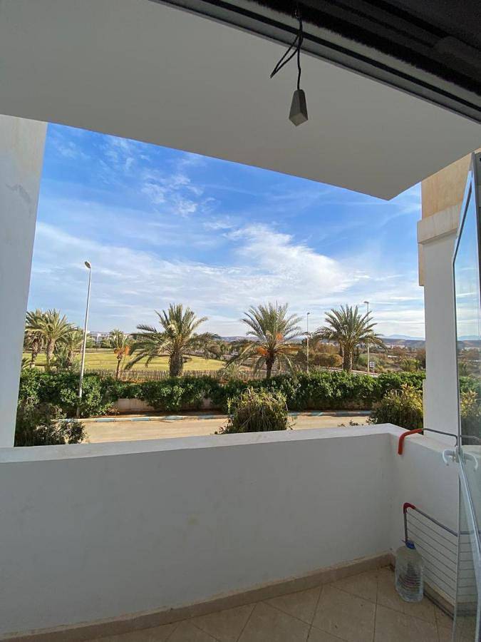 Gîte pour 13 personnes, avec piscine ainsi que terrasse et vue, animaux acceptés dans Madagh - 4