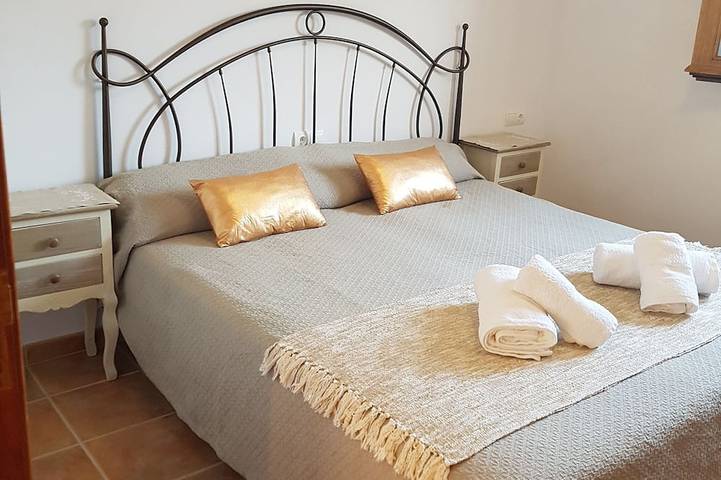 Cottage für 5 Personen, mit Terrasse und Garten sowie Whirlpool auf Ibiza - 4