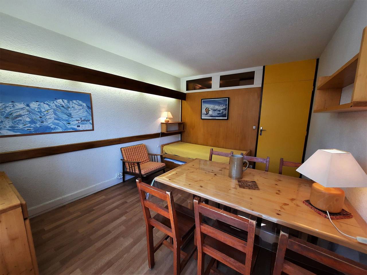 Ganze Wohnung, Appartement 6 Pers, Ski au Pied, Balcon Sud/Ouest, La Croisette - Les Menuires in Les Menuires, Saint-Martin-de-Belleville
