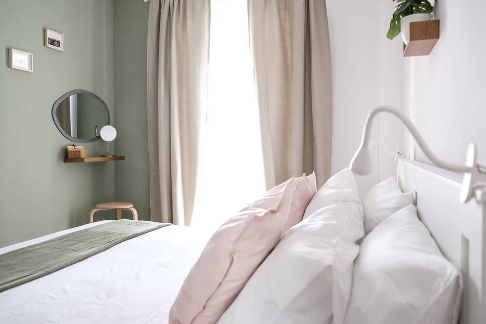Appartement entier, 2 minutes from the port. Perfect for a romantic getaway or a rejuvenating weekend getaway. in Milazzo, Province de Messina